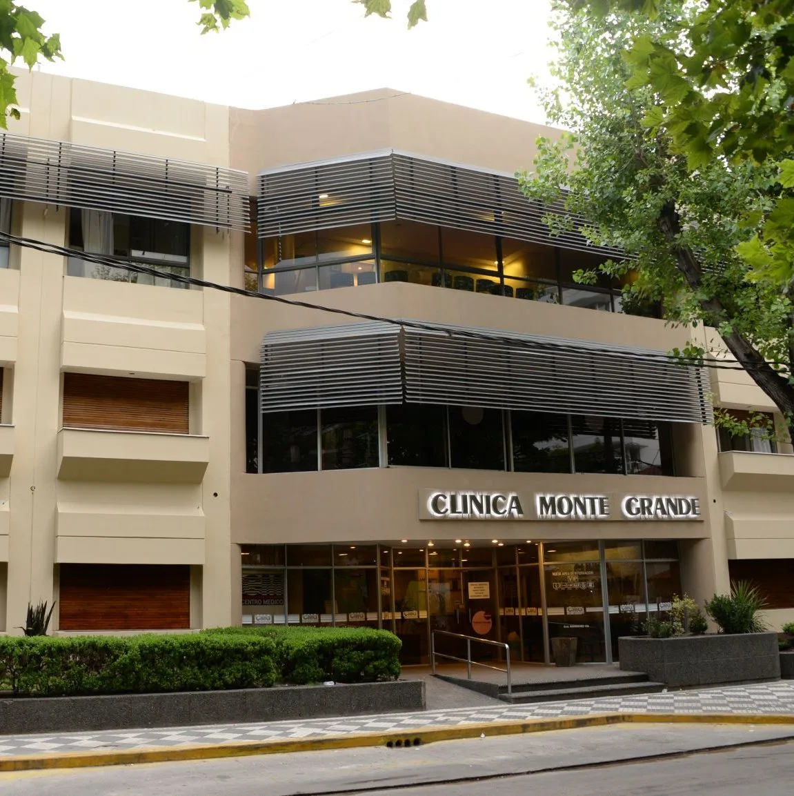 CLINICA MONTE GRANDE